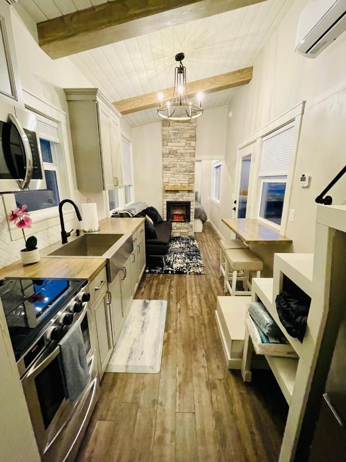 Апартаменти Casavagos Tiny House Маккінлівіль Екстер'єр фото
